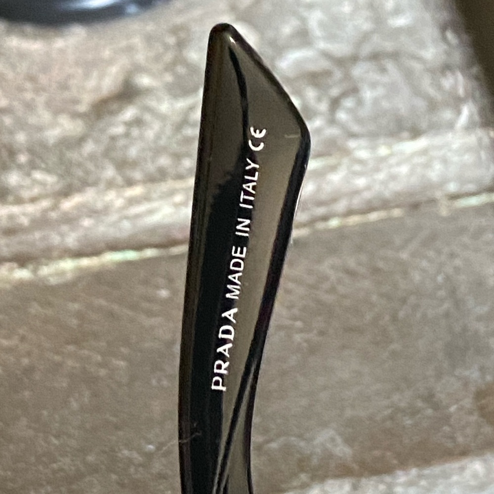 NWT Prada sunglasses,numbered,logo,case/accessories,registration card - Picture 12 of 14